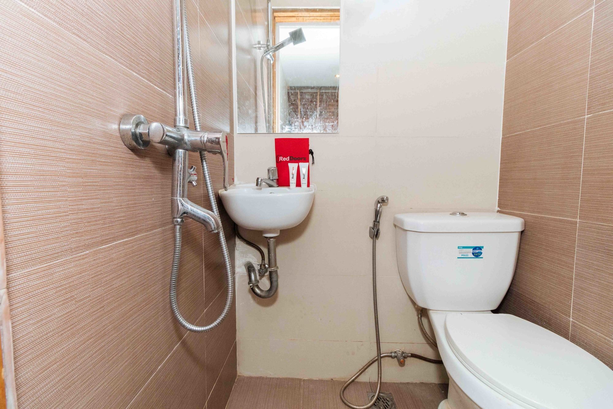 Reddoorz At Dbuilders Rooms Ph1 Taguig Εξωτερικό φωτογραφία